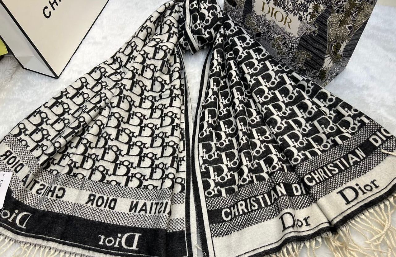 Echarpe C Dior