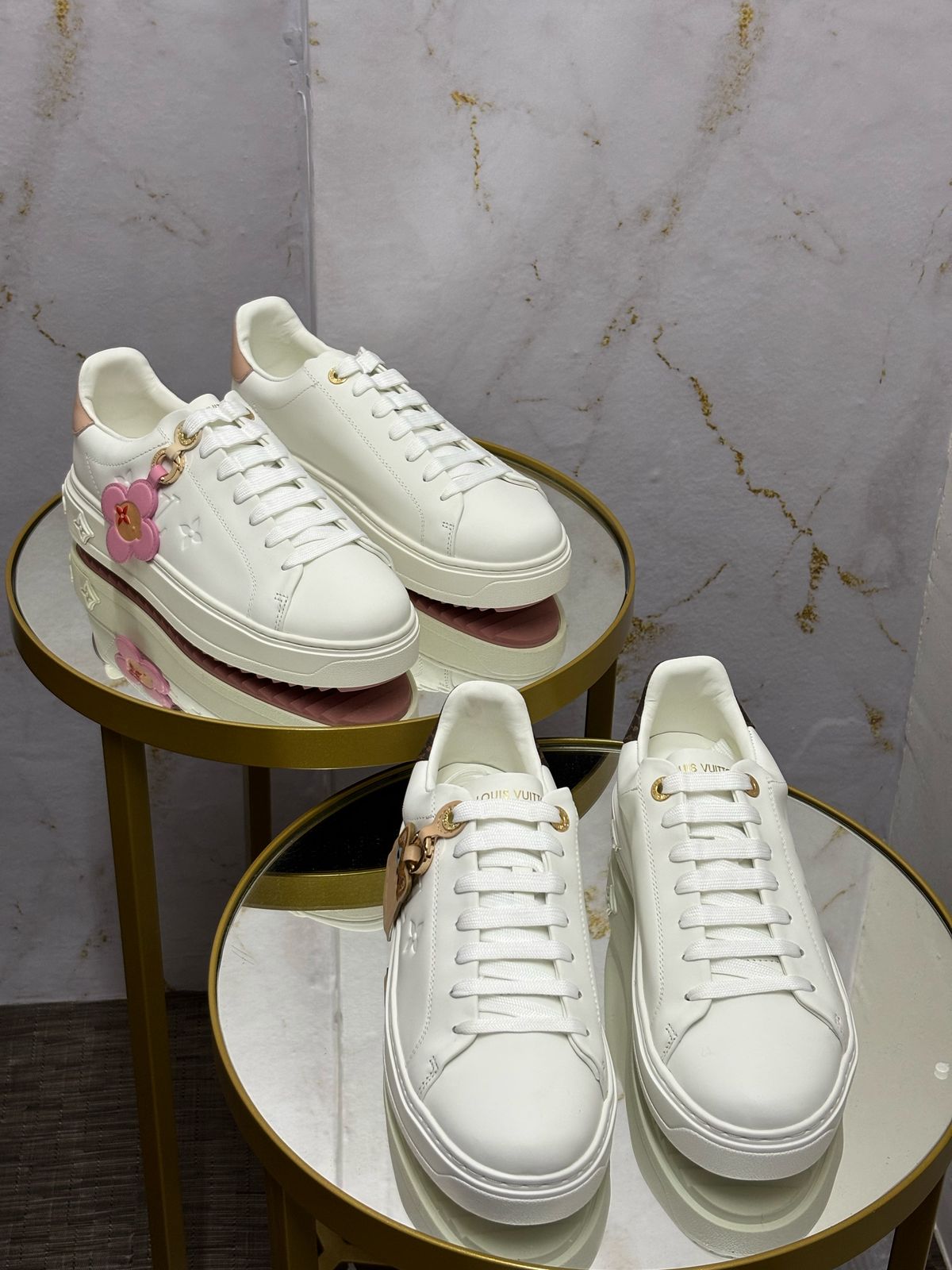 Tenis Louis V