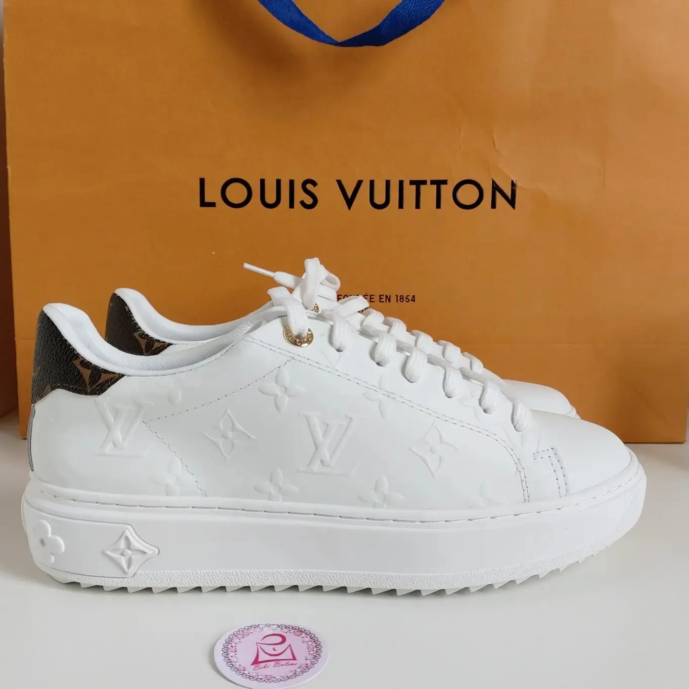 Tenis LV 