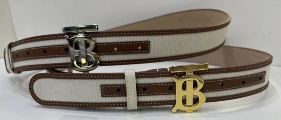 Cinto Burberry 
