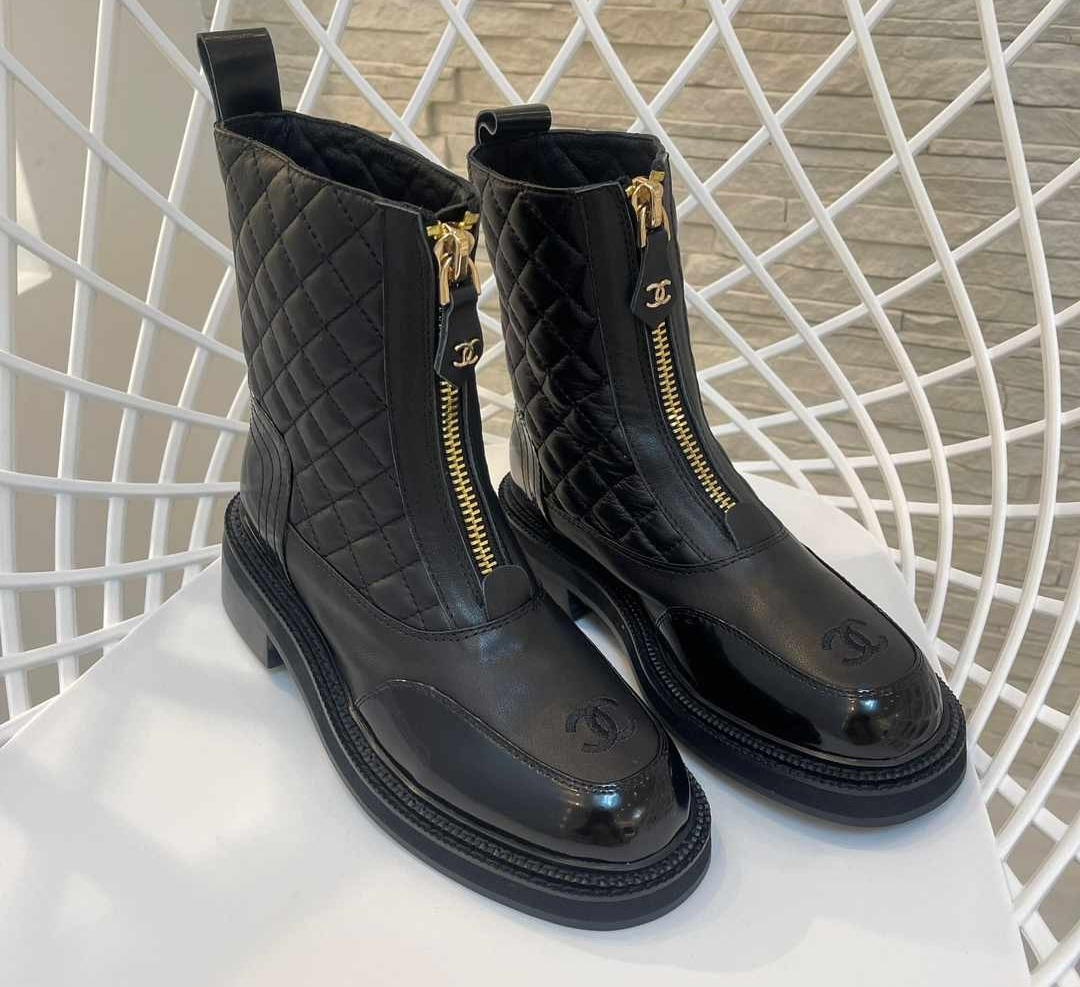 Bota Chanel 