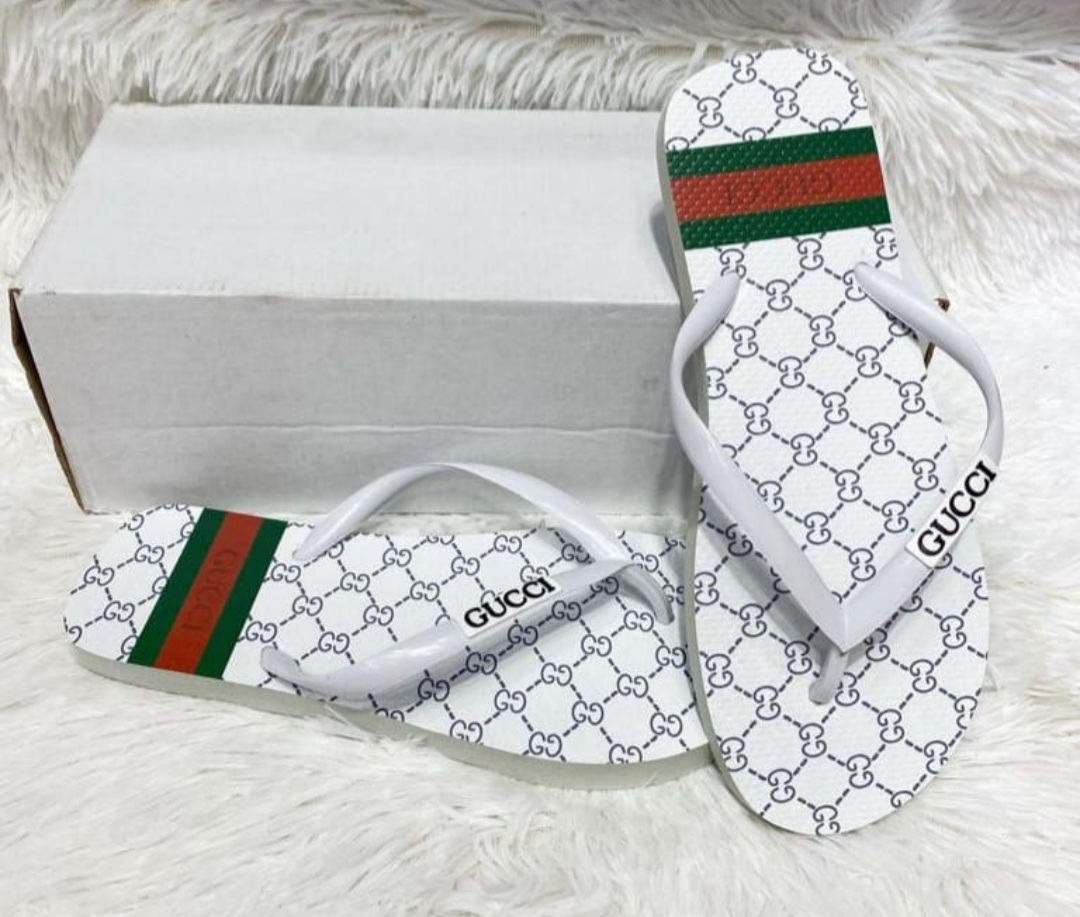Chinelo Gucci 
