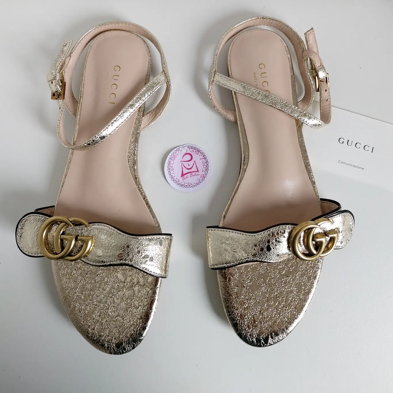 Sandália Gucci dourada