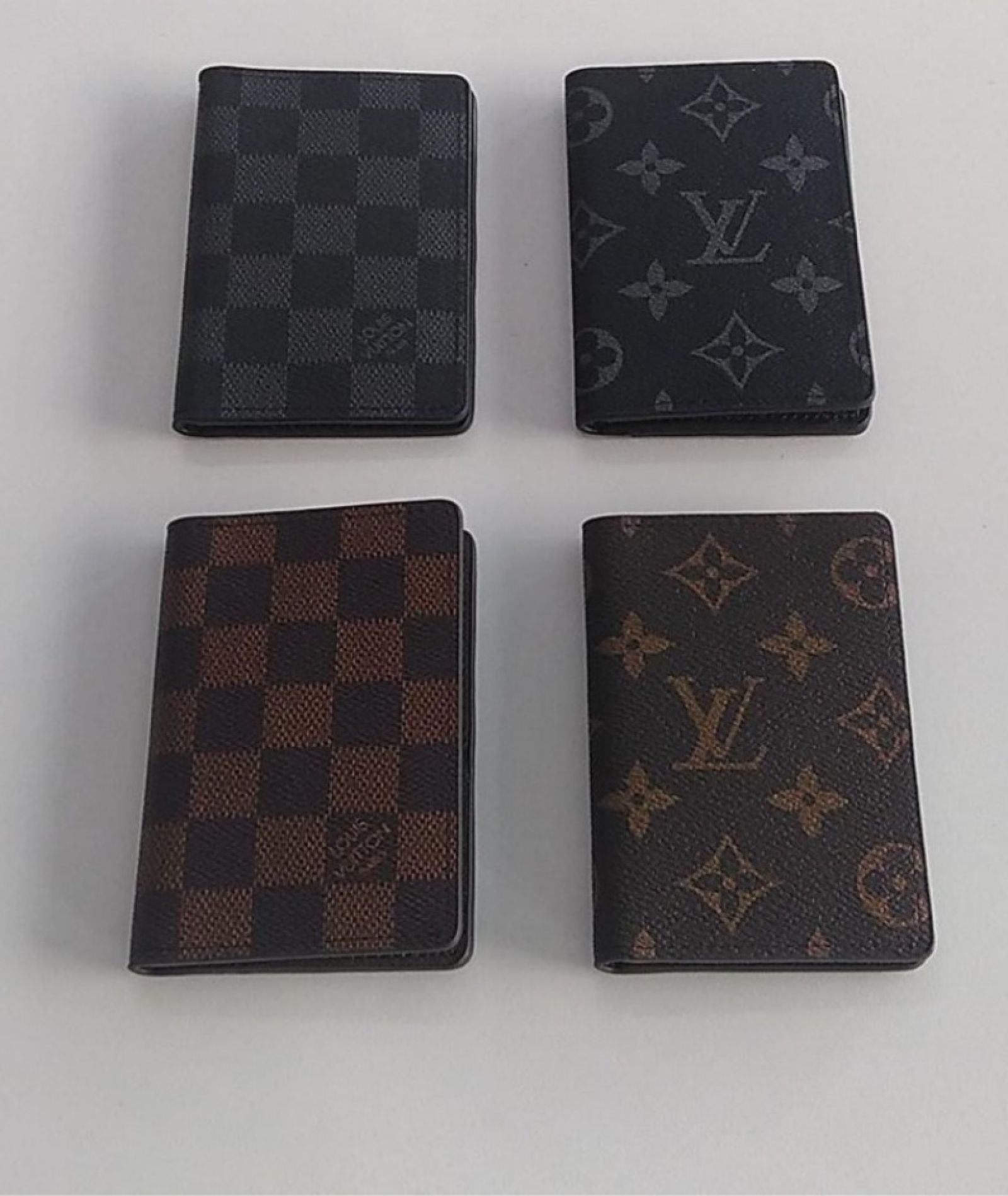 Porta cartões em couro LV 