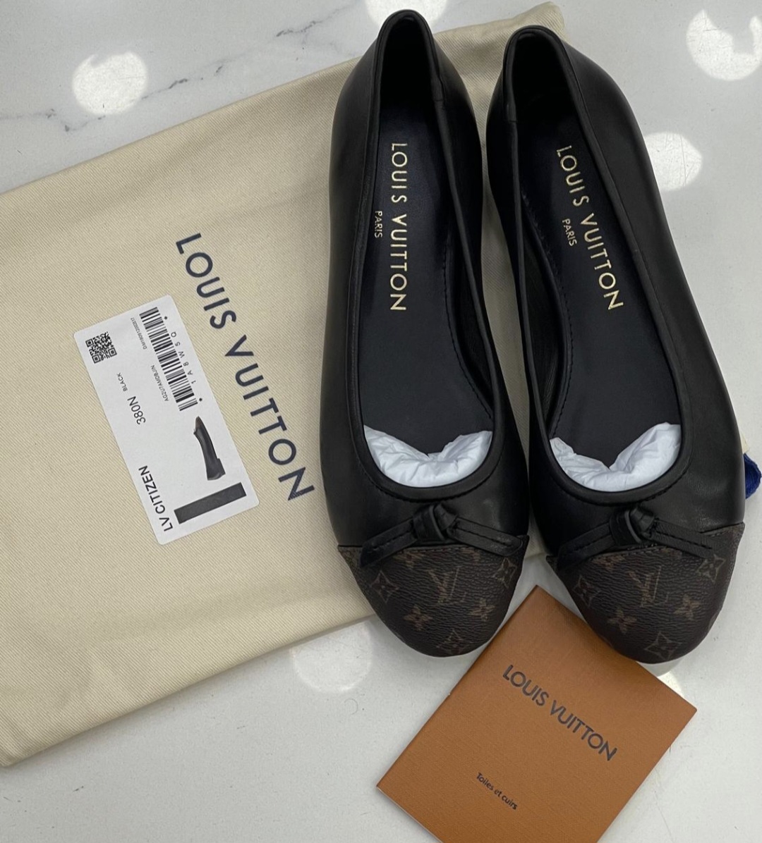 Sapatilha Louis Vuitton preta