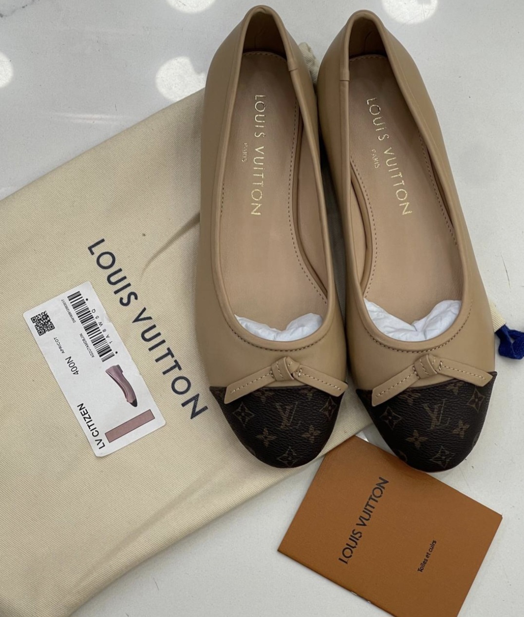 Sapatilha Louis Vuitton Nude 