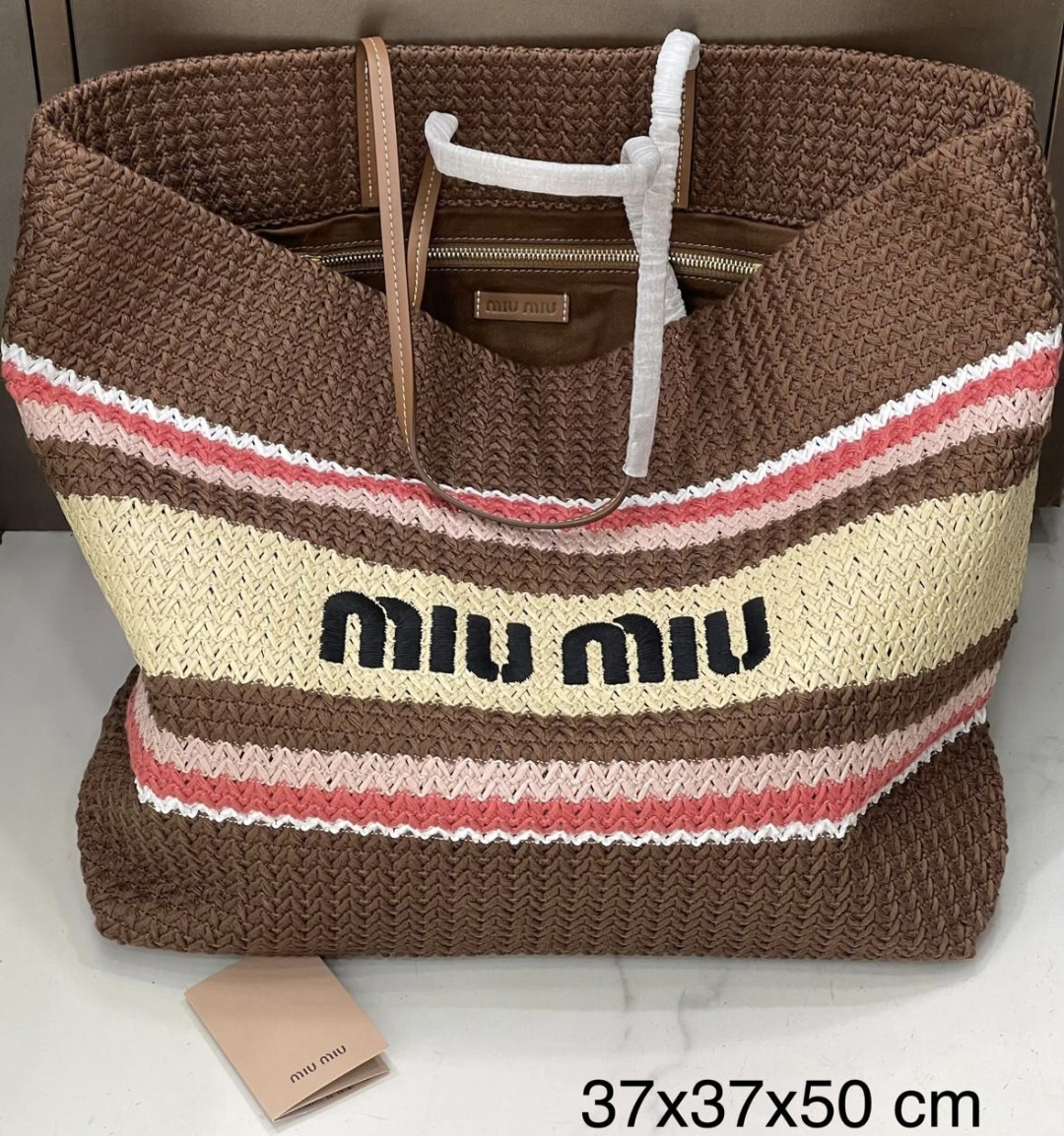 Bolsa Miumiu em Ráfia marrom 