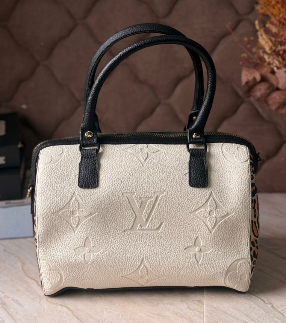 Bolsa Louis Vuitton Baú Onthego Offwhite 