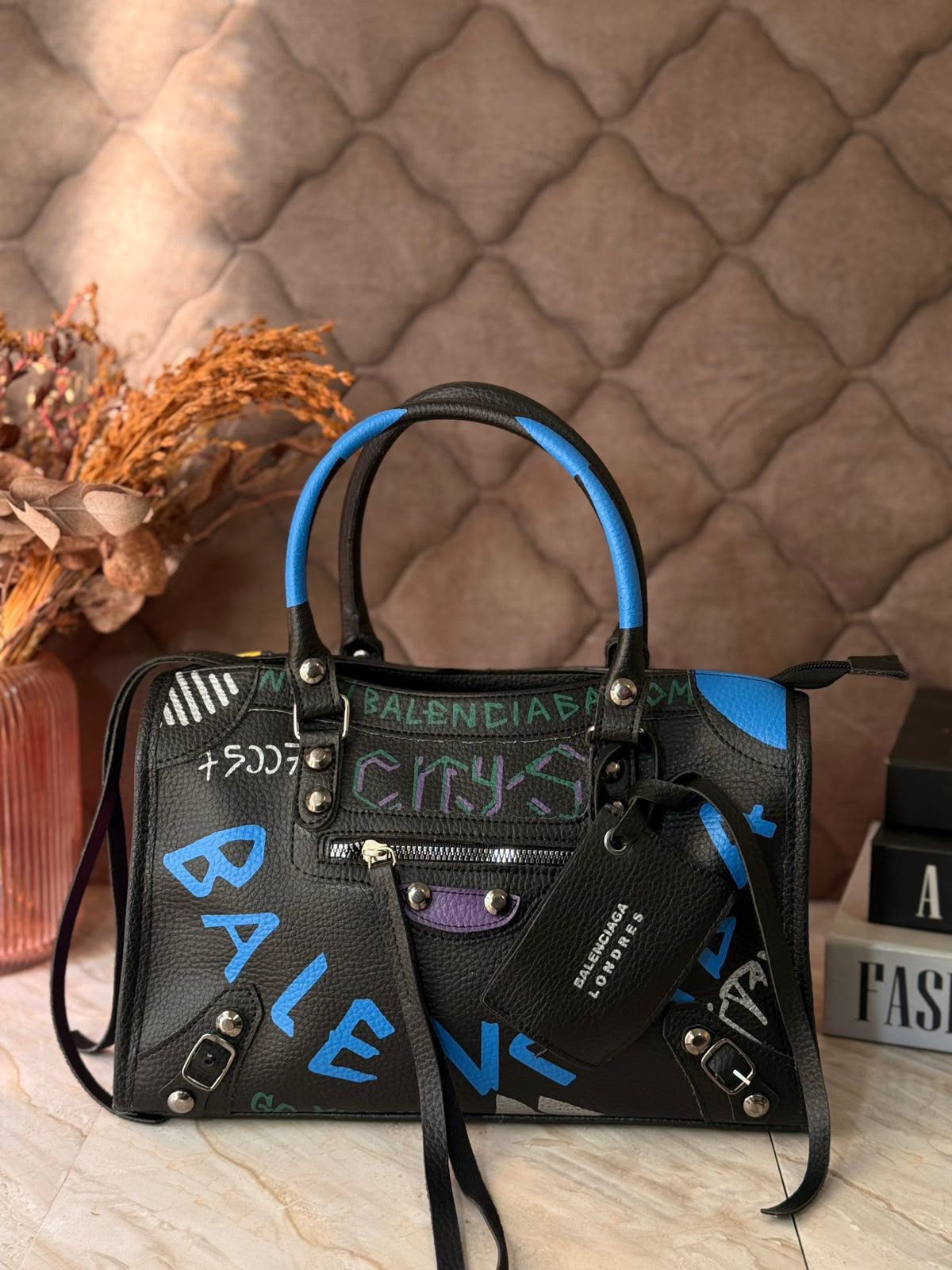 Bolsa Balenciaga preta grafite 