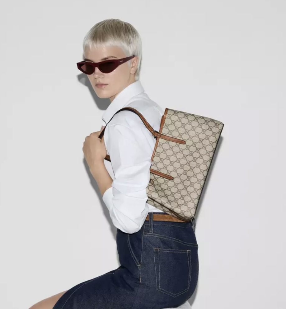Bolsa Gucci Emblem M
